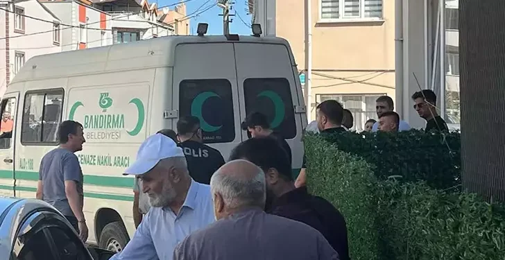 Önce kadının sonra kendi hayatına son verdi