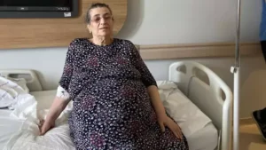 Yumurtalıklarında 23 kiloluk kitle operasyonla çıkarıldı