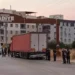 Park halindeki TIR'a motosiklet çarptı