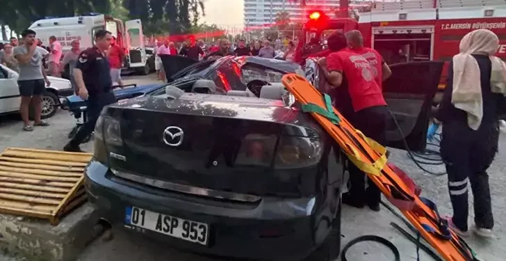 20'nci kattan otomobilin üzerine düştü