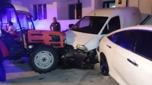 Düştüğü traktörün altında hayatını kaybetti