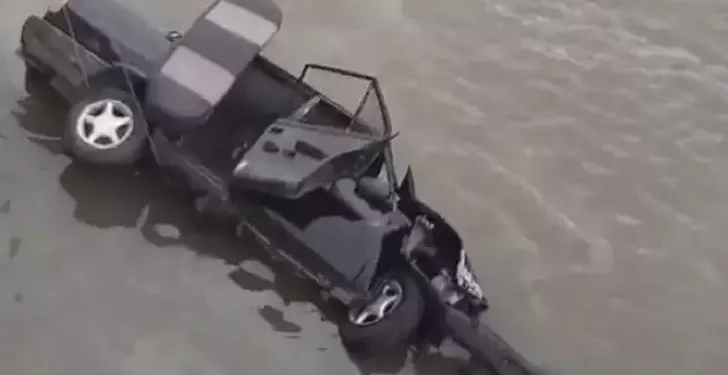 Çaya düşen otomobilin sürücüsü hayatını kaybetti