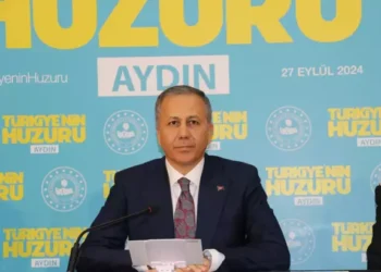 Bakan Yerlikaya: Türkiye'de 5 bin 900 göçmen kaçakçısı tutuklandı