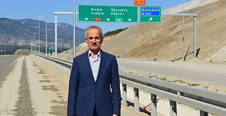 Aydın-Denizli Otoyolu, 17 Ekim'de trafiğe açılacak