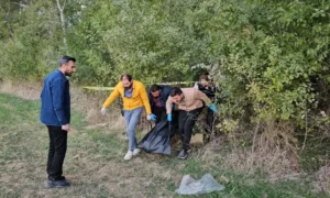 Edirne’de, Tunca Nehri kıyısındaki ağaçlıkta boynu ve sırtında kesi izleri bulunan erkek