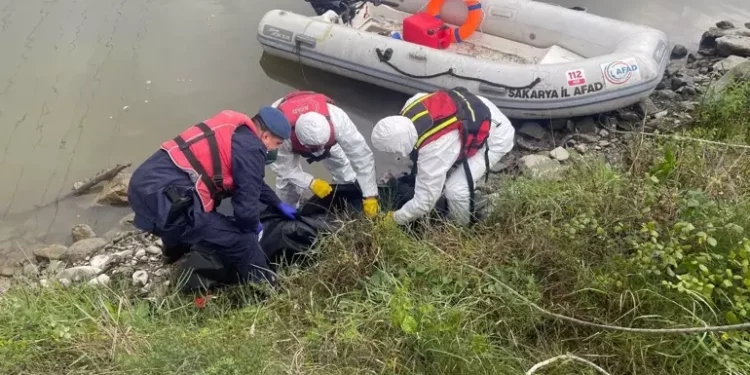 Oğluyla birlikte 5 gündür kayıptı, nehirde cesedi bulundu
