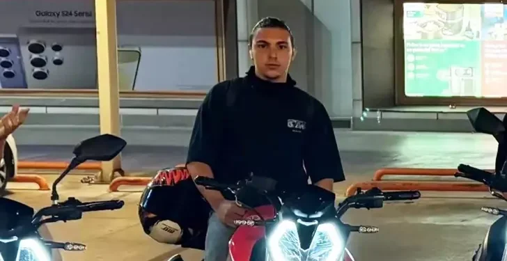 Motosikletle çarptığı ağaç sonu oldu