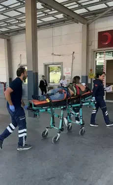 Hat bağlantısı yapmaya çalışan işçi 3'üncü kattan düştü
