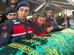 İzmir’in Selçuk İlçesinde dün evde çıkan yangında hayatlarını kaybeden 5