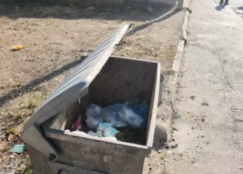 Çöp konteynerinde yastık kılıfına sarılı bebek bulundu