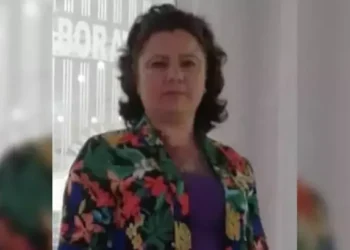 Eşini öldürüp, polise teslim oldu