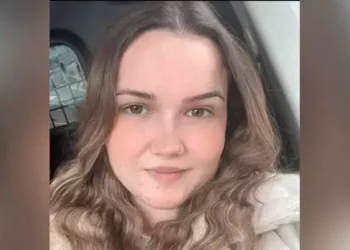 Begüm hemşire, yalnız yaşadığı evinde ölü bulundu