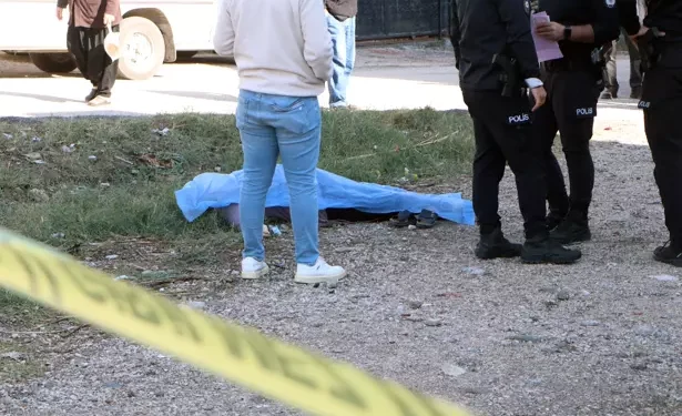 Ekmek almaya giderken kalp krizinden öldü