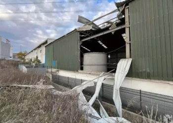 Fabrikada kazan bomba gibi patladı