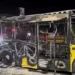 Park halindeki belediye minibüsü demir yığınına döndü