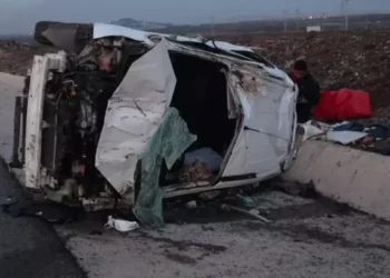 Otomobil takla attı 5 yaralı