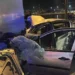 Otomobil kamyona ok gibi saplandı