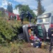 Otomobil park halindeki kamyona çarptı