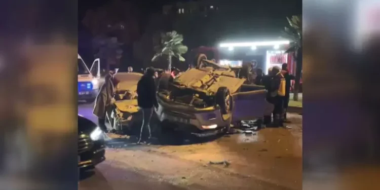 3 otomobil çarpıştı: 1 ölü, 3 yaralı