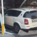 Park etmeye çalıştığı cip ile kırtasiyeye daldı