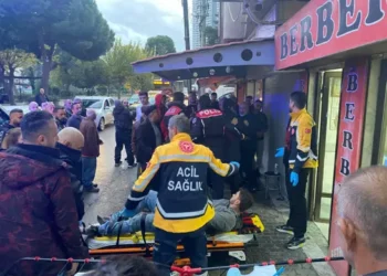 Birlikte yaşadığı kadının oğlu tarafından vuruldu