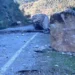 Aydın'da heyelan kara yolu çift yönlü trafiğe kapandı