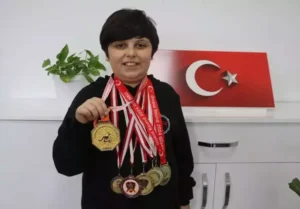 10 yaşındaki Selahattin, matematikte dünya birincisi oldu