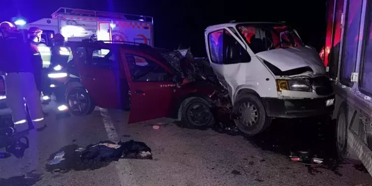 Anne ve oğlu kazada hayatını kaybetti