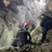 Su kuyusu açmak isteyen 2 kişi toprak altında kaldı