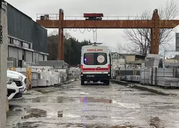 Elektrik akımına kapılıp, 7 metreden düşen işçi öldü