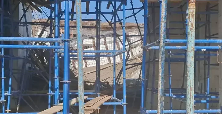 İnşaatta beton kalıbı patladı