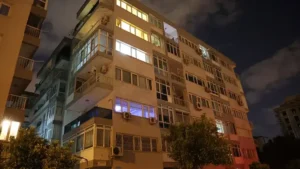 İzmir’in Bayraklı ilçesinde gece yarısı meydana gelen aile içi kavga
