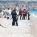 Elbiseleriyle girdiği denizde boğuldu