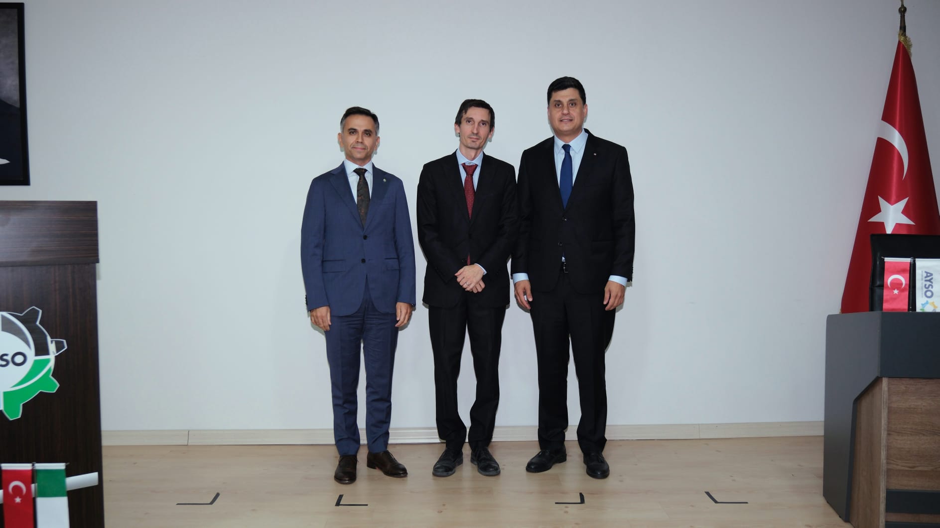AYSO Baskani Maras’a, ‘Italya Devlet Nisani’ verildi (2) AYSO Baskani Maras’a, ‘Italya Devlet Nisani’ verildi (2)