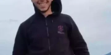 Ağaca çarpan minibüsteki 2 kişi öldü