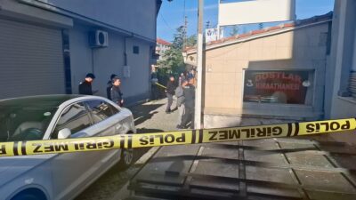 Ailesini görmek için gelmişti, kurşunların hedefi oldu Konya'nın Akşehir ilçesinde husumetli olduğu kişinin kahvehanesine av tüfeğiyle gelen