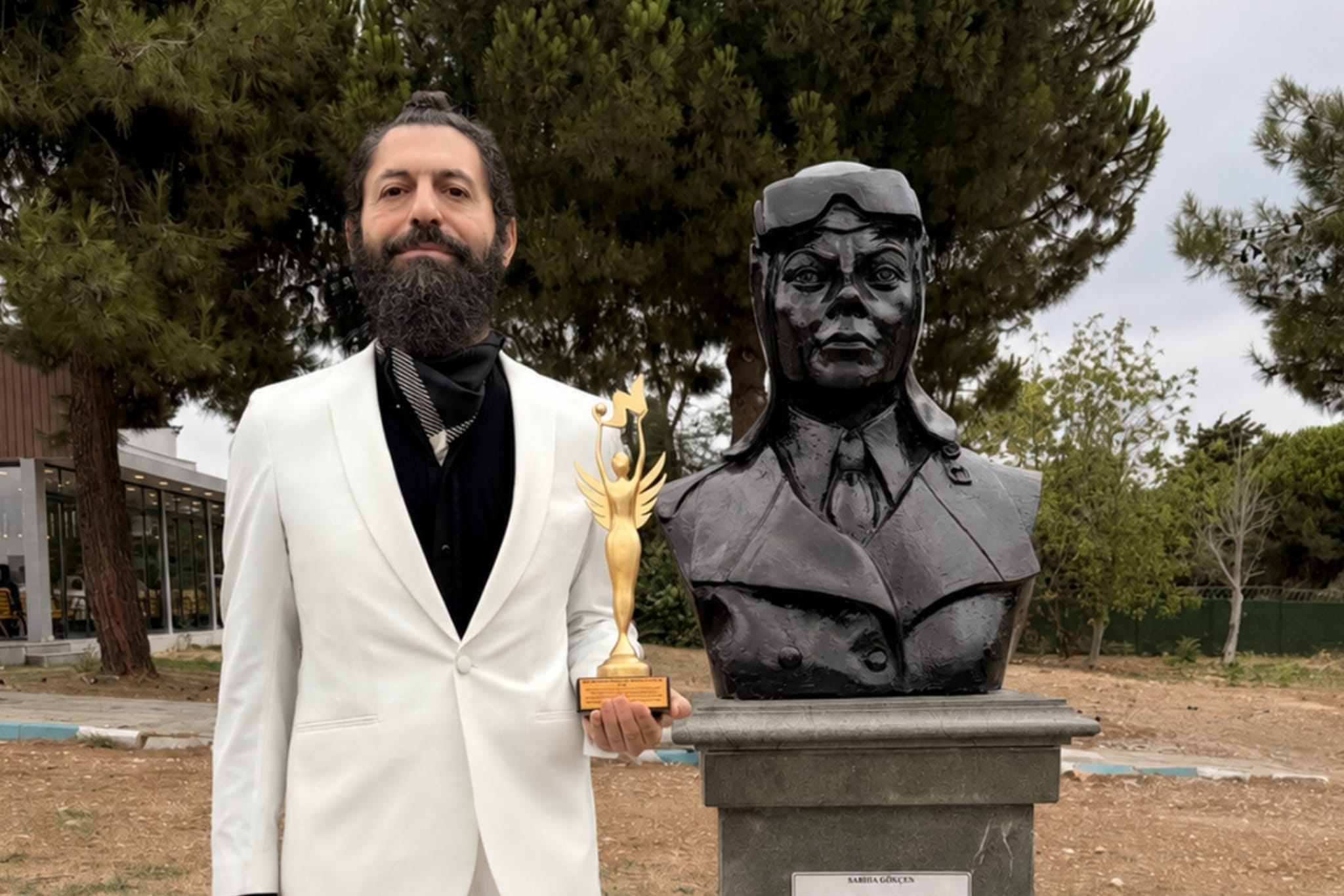 Akif Manaf Saglik ve Baris Odulu Sabiha Gokcen’e ithaf edildi Akif Manaf Saglik ve Baris Odulu Sabiha Gokcen’e ithaf edildi