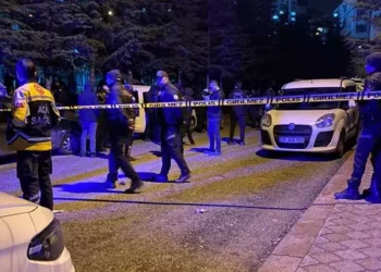 Annesi, kızı ve eşini öldürüp intihar etti