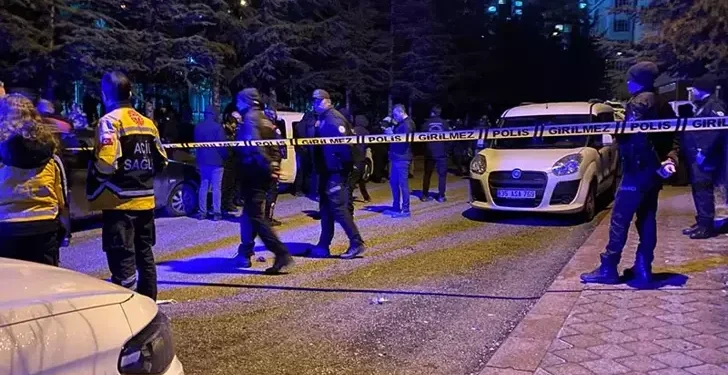 Annesi, kızı ve eşini öldürüp intihar etti