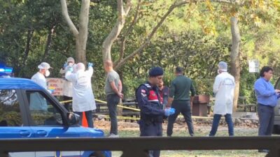 Arkadaşlık teklifini reddeden kadını öldürdü Adana’nın Kozan ilçesinde 22 yaşındaki Sevda Dinler, iddiaya göre arkadaşlık