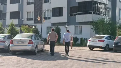 Asansörde sıkışan kadın hayatını kaybetti Gaziantep’te bindiği asansörün bir anda hareket etmesi sonucu duvar boşluğu