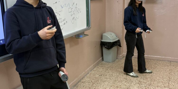 Aydın Lisesi’nde sanal gerçeklik (VR) dönemi başladı (2)