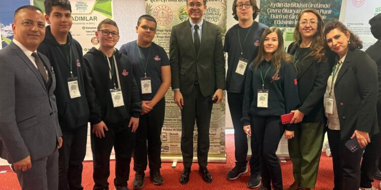 Aydın Lisesi’nden Yeşil Adımlar Zirvesi’nde gururlandıran başarı (2)