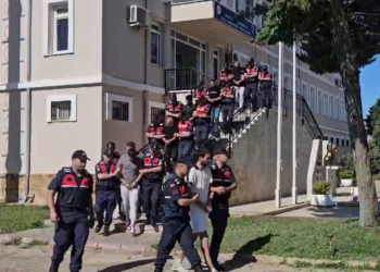 Aydın merkezli 4 ilde dolandırıcılık operasyonu 9 gözaltı