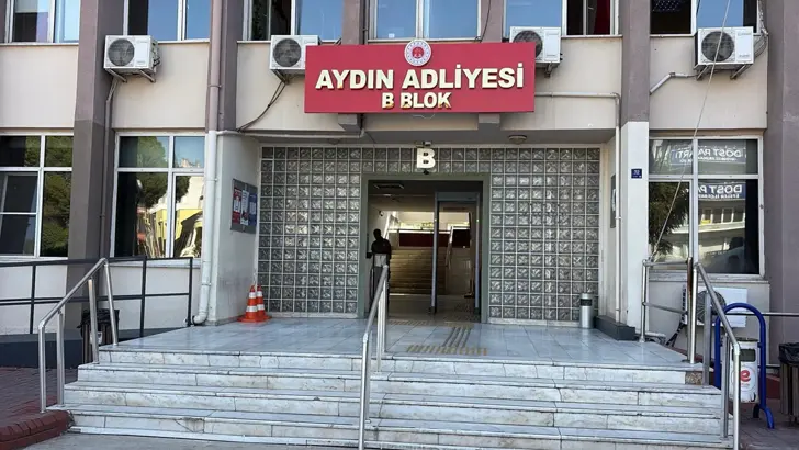 Aydın merkezli 7 ilde operasyon: 31 gözaltı Aydın merkezli 7 ildeki eş zamanlı, yasa dışı bahis ve