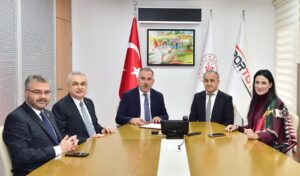 Aydın’ın Efeler ilçesi Çeştepe Mahallesi’nde 4 bin seyirci kapasiteli spor