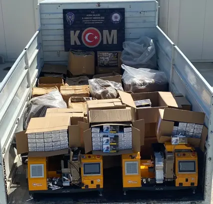 Aydın’da 138 bin 800 makaron ele geçirildi Aydın’ın Efeler ilçesinde, polis ekiplerinin düzenlediği operasyonda 138 bin 800