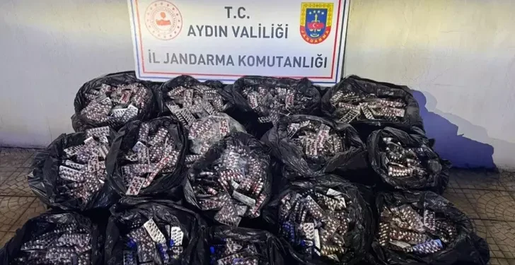 Aydın'da 152 bin 800 sentetik hap ele geçirildi