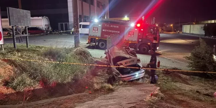 Aydın'da 3 araç birbirine girdi 1 ölü, 5 yaralı