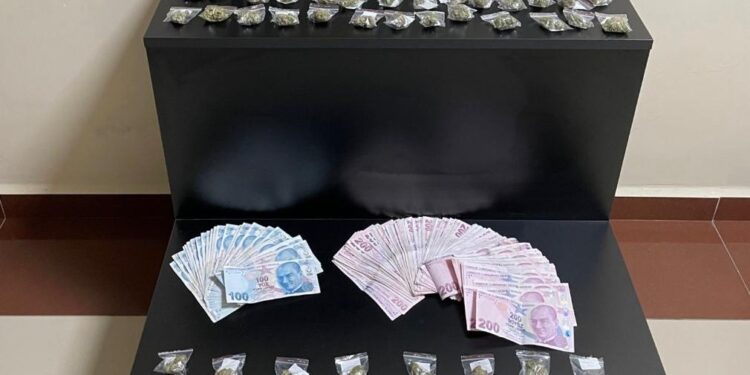 Aydın’da 3 ilçede uyuşturucu operasyonu: 3 tutuklama